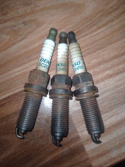 Denso Iridium Spark Plugs SC20HR11 [3 in numbers]