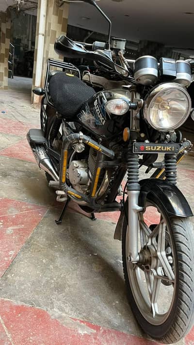 Suzuki GS 150 SE 2022