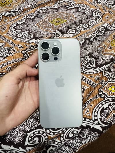 Apple iPhone 15 Pro Max jv