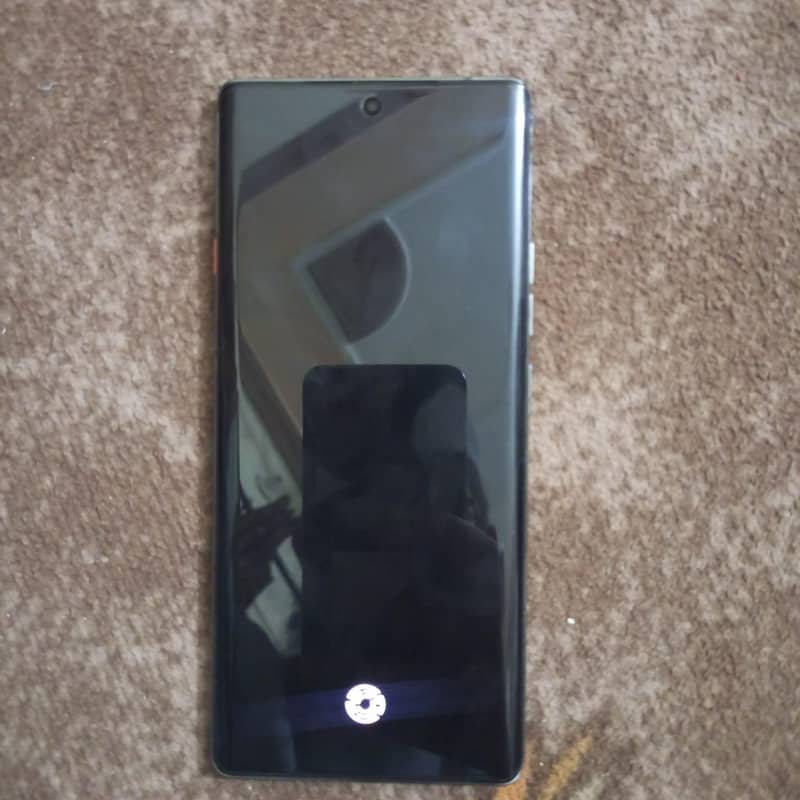 Tecno CAMON 40 Pro 1