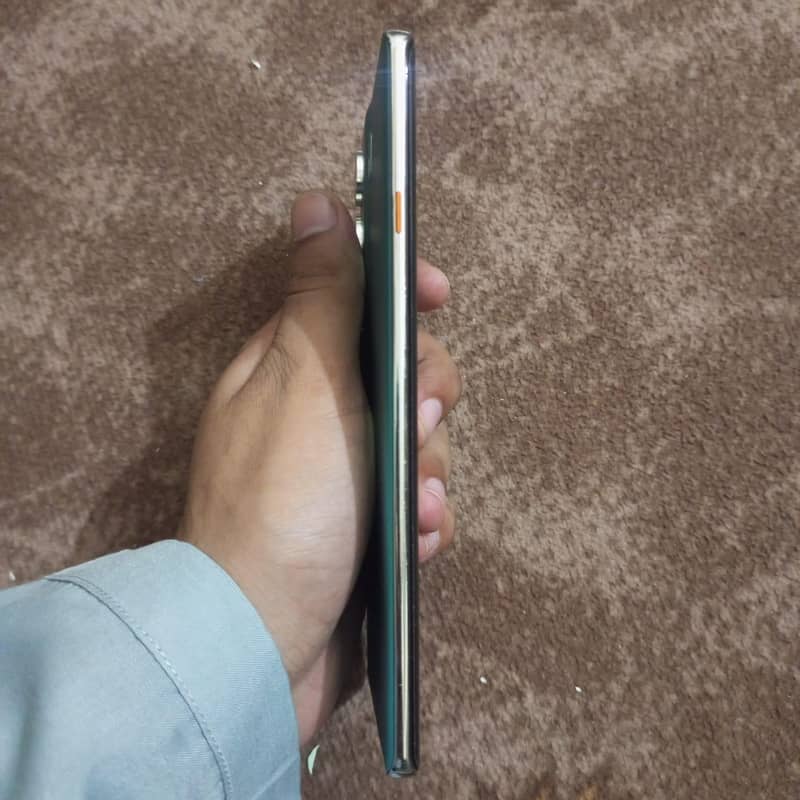 Tecno CAMON 40 Pro 5