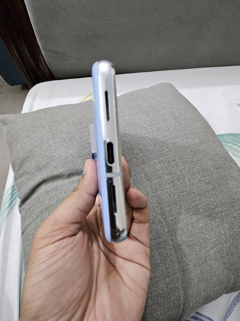 Google Pixel 8 Pro 3