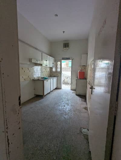 North Nazimabad Block C Corner House For Sale G+1 Old Style Just Back Side Of Ground