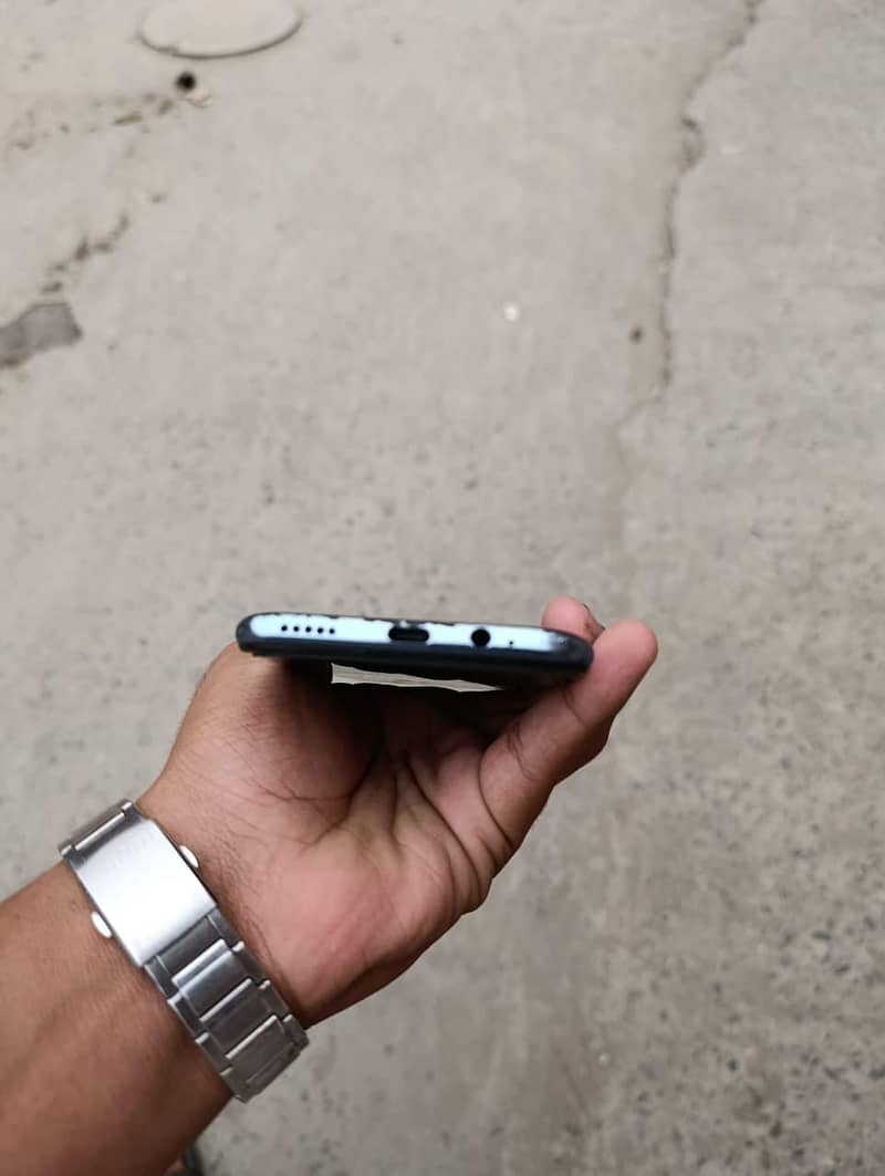 Infinix Note 8 4