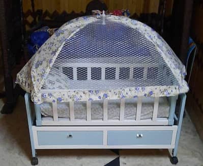Baby swing