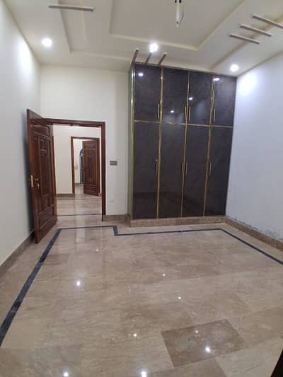 4 Marla Brand New Upper Portion For Rent In azam garden