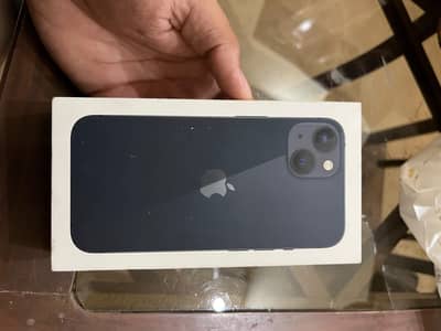 Apple iPhone 13