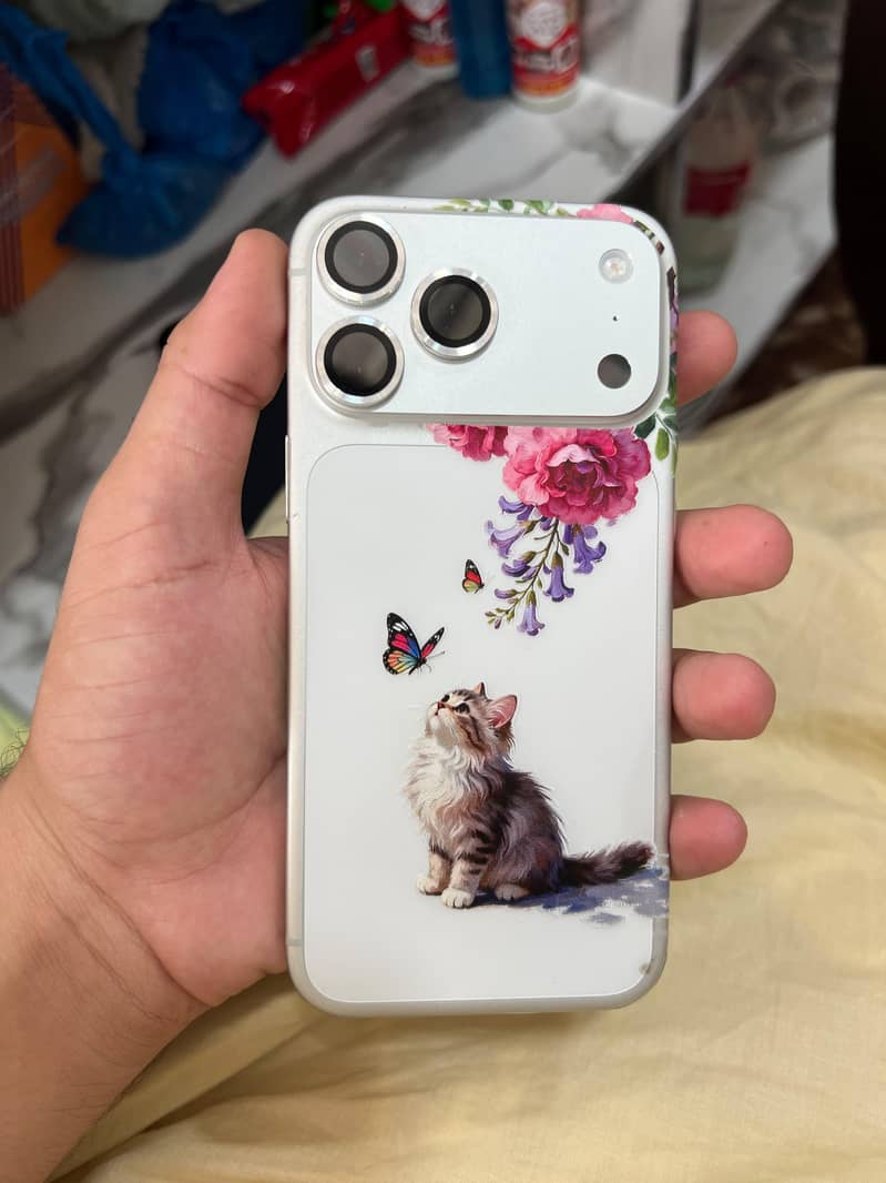 Apple iPhone 17 Pro Max 1