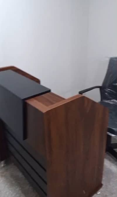 Office Of 563 Square Feet Is Available In Contemporary Neighborhood Of Abdullah Haroon Road