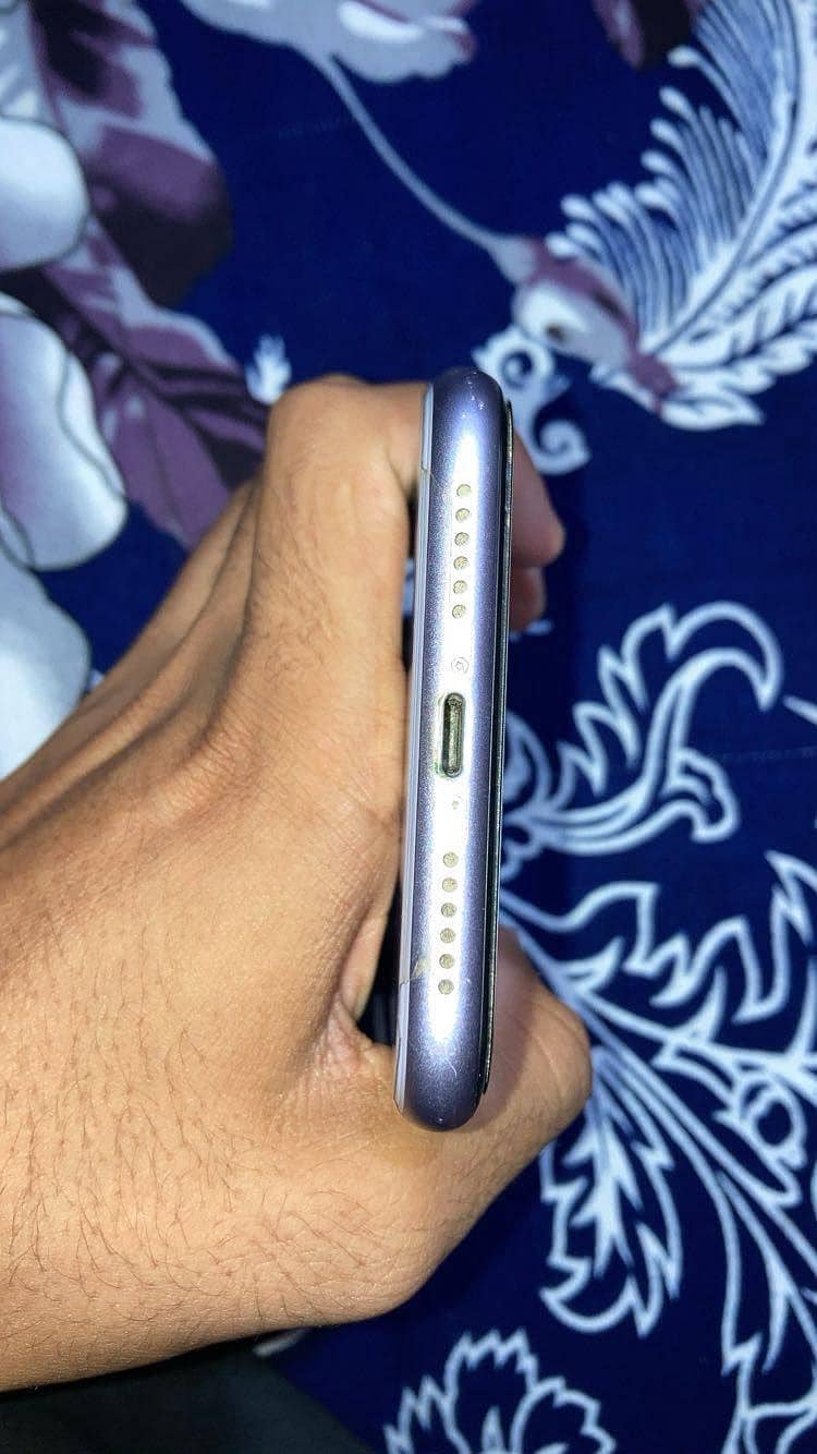 Apple iPhone 11 1