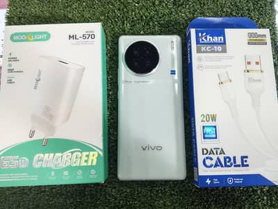 VIVO X90s Non PTA sim working Back crack Good condition