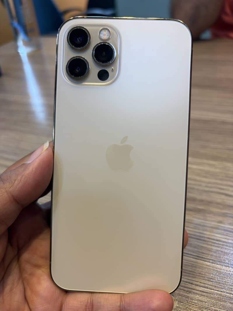 Apple iPhone 12 Pro 3