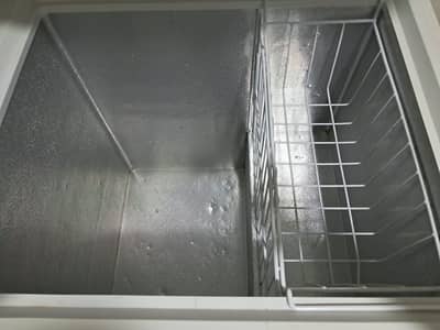 Haier single door deep freezer