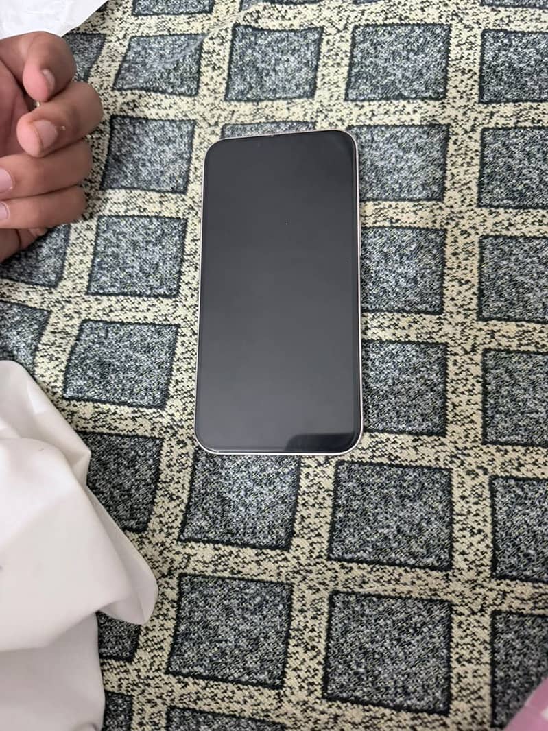 Apple iPhone 13 3