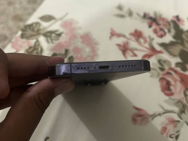 Apple iPhone 14 Pro Max 2