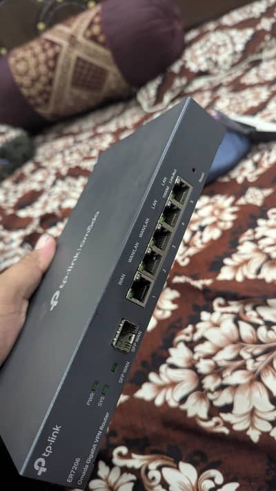 TP-Link ER7206 Omada Gigabit VPN Router