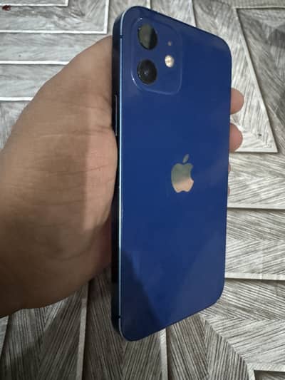 Apple iPhone 12