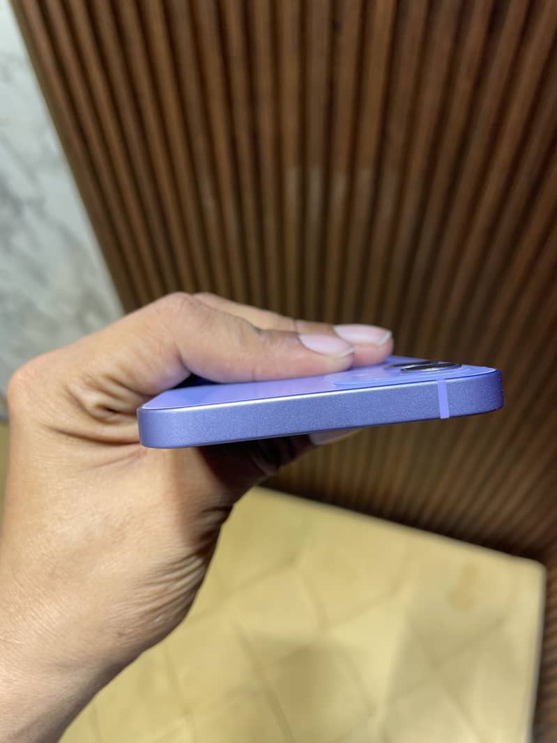 Apple iPhone 12 5