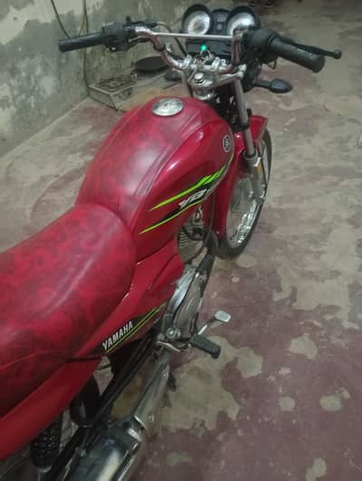Yamaha 125Z new condition