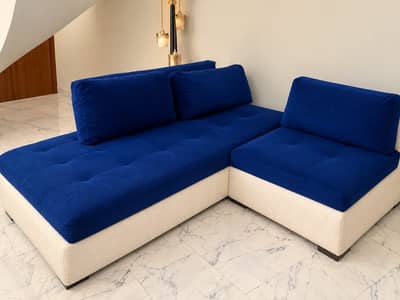 Dark Blue & White Sofa Set – Excellent Condition