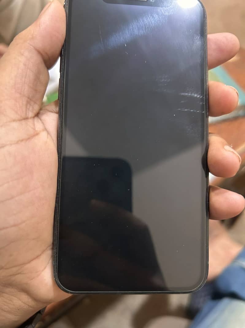 Apple iPhone 11 Pro 1