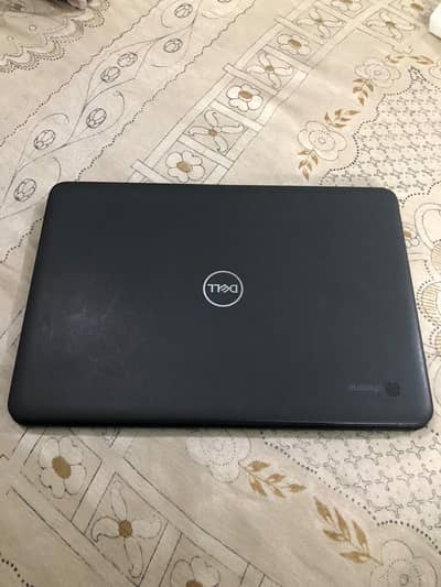 Dell Chrome Book 3100 4GB 32 GB SSD WINDOWS 10