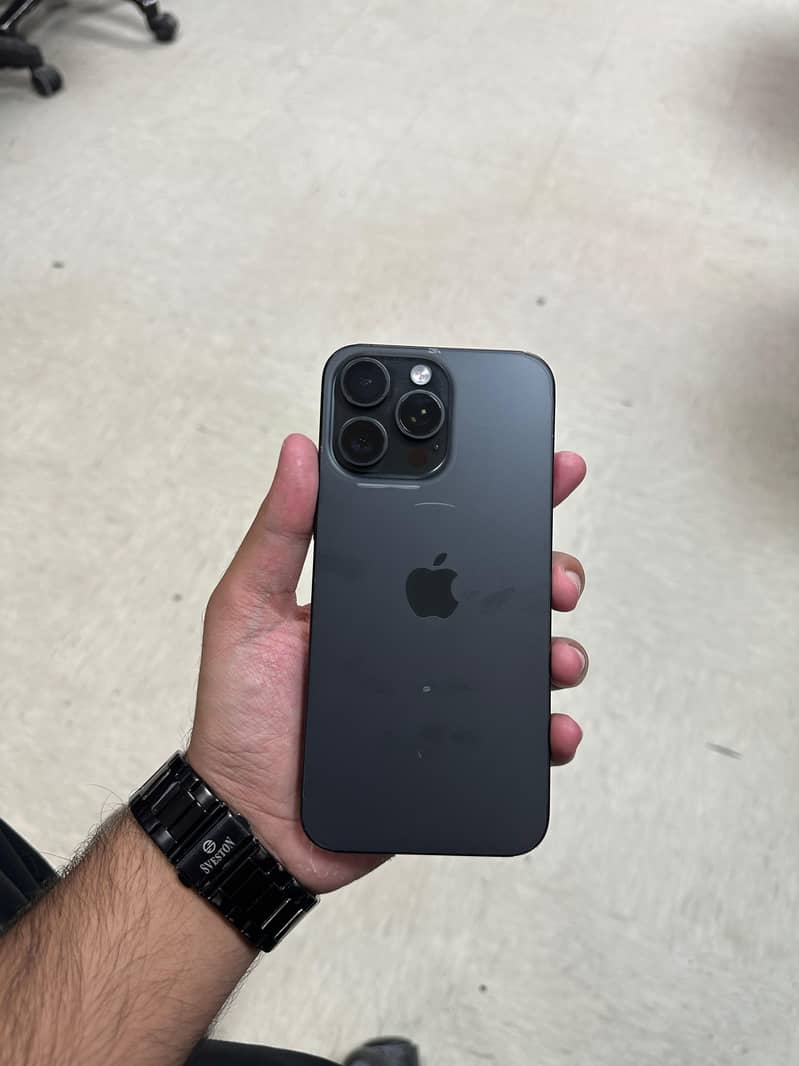 Apple iPhone 15 Pro Max 0
