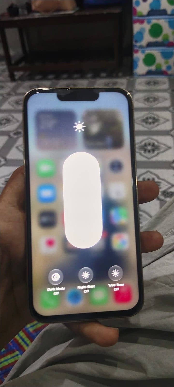 Apple iPhone 13 Pro 6