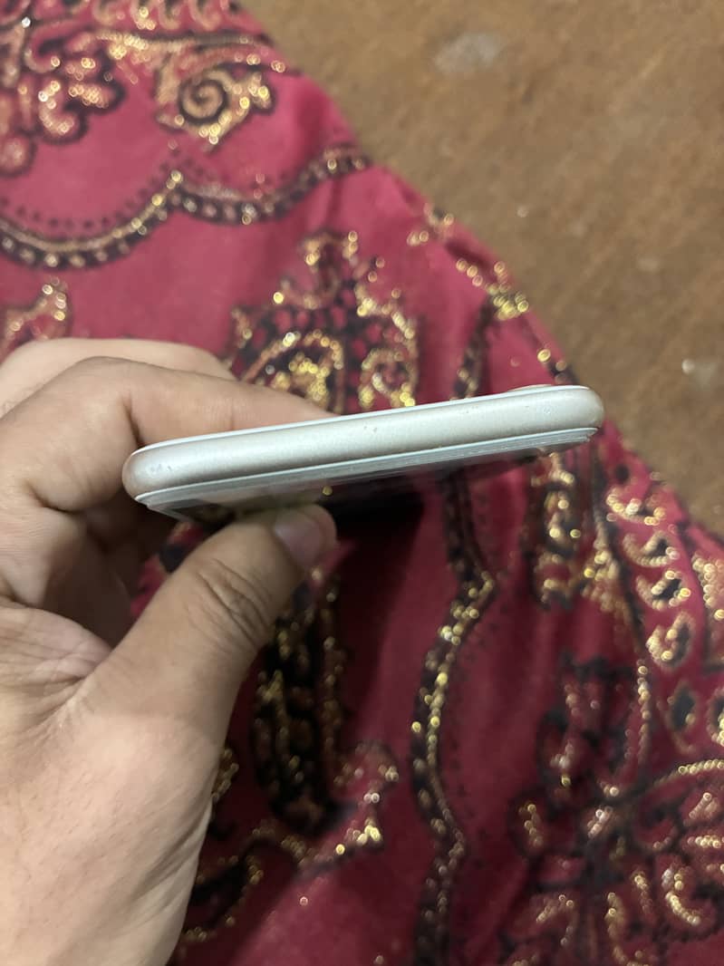 Apple iPhone 7 1