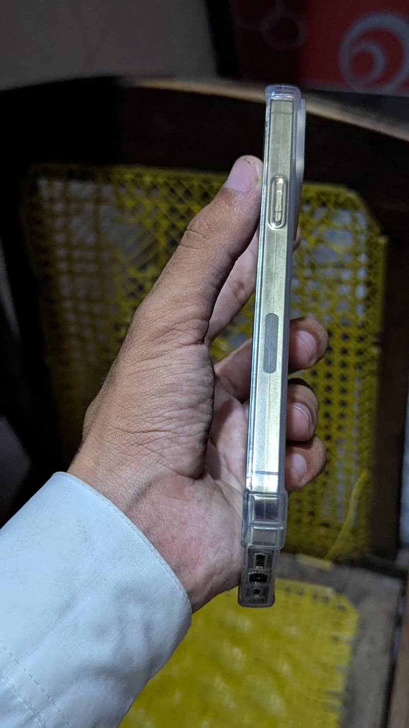 Apple iPhone 13 Pro Max 5