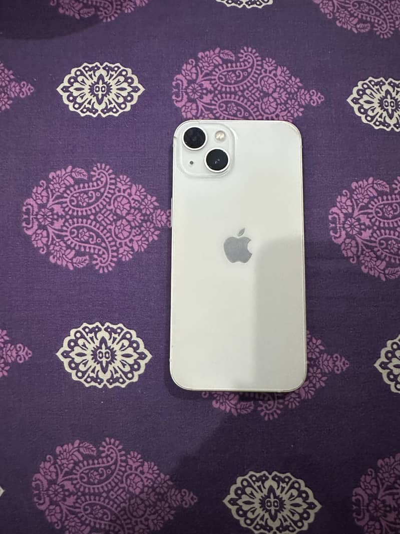 Apple iPhone 13 0