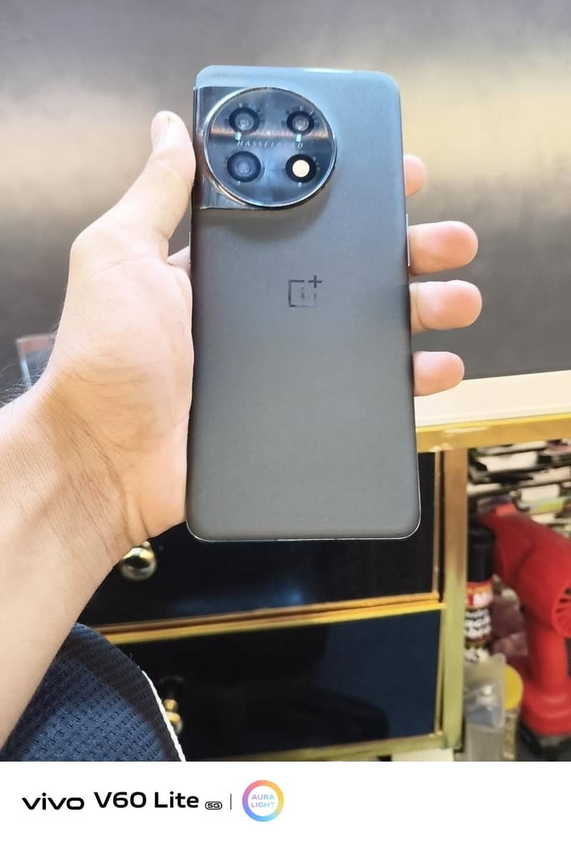 One Plus 11 5