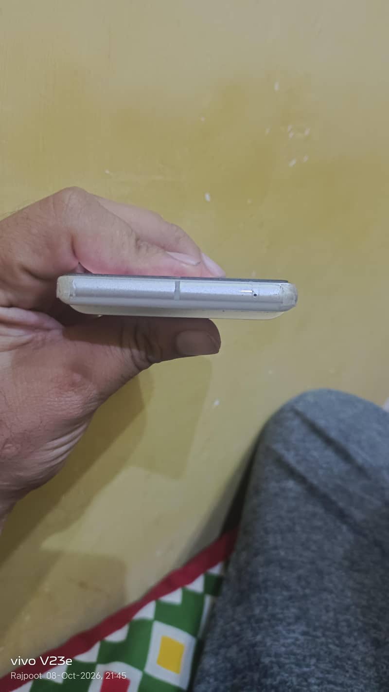 Google Pixel 7 3