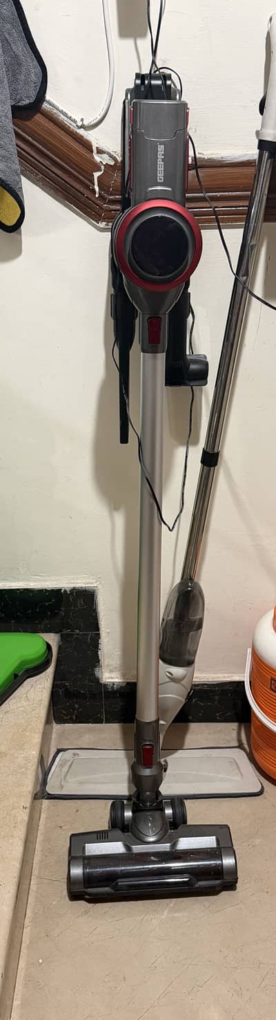 Cordless vacuum cleaner