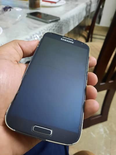 Samsung Galaxy S4 for parts without battery