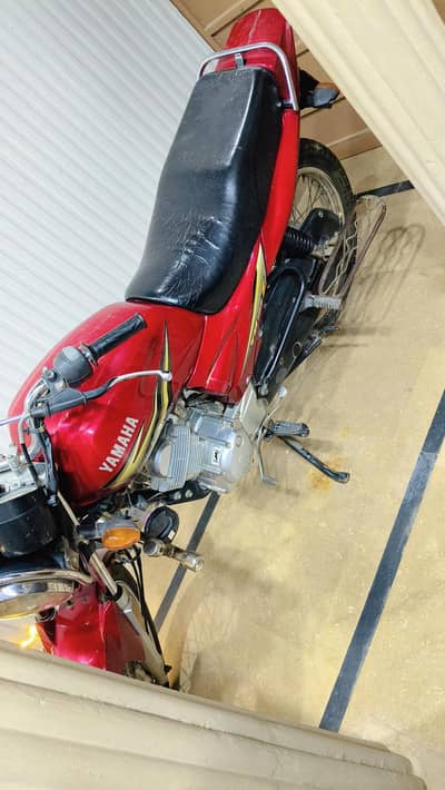 Yamaha YB125Z