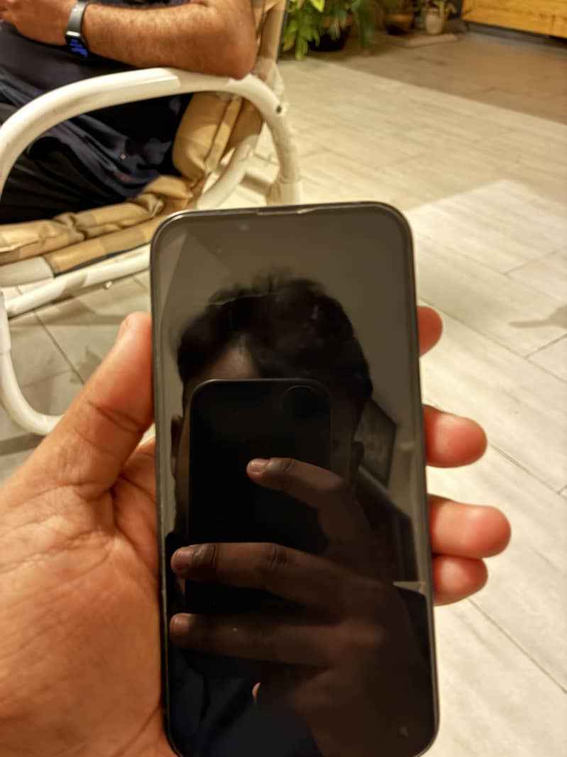 Apple iPhone 14 3