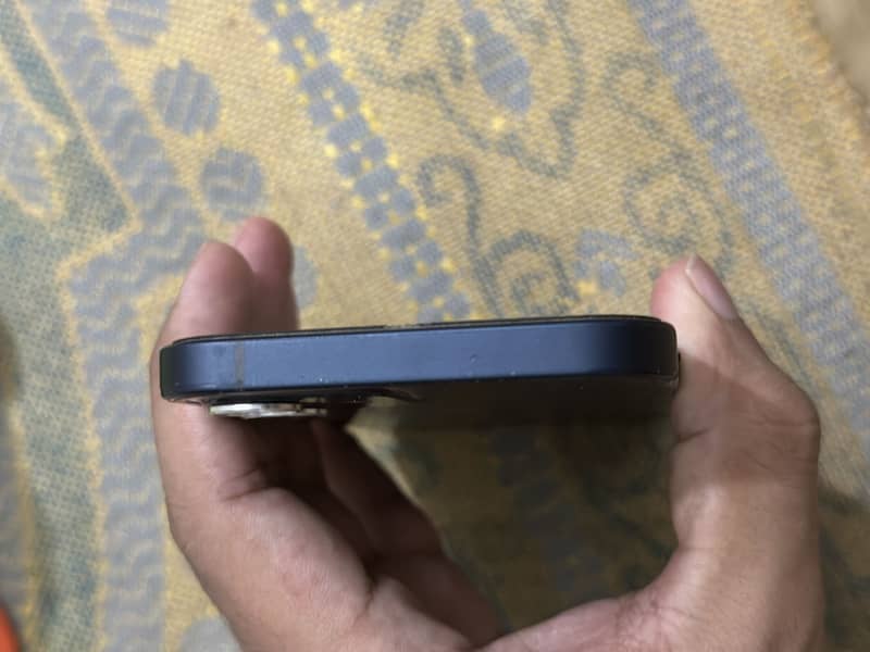 Apple iPhone 12 5