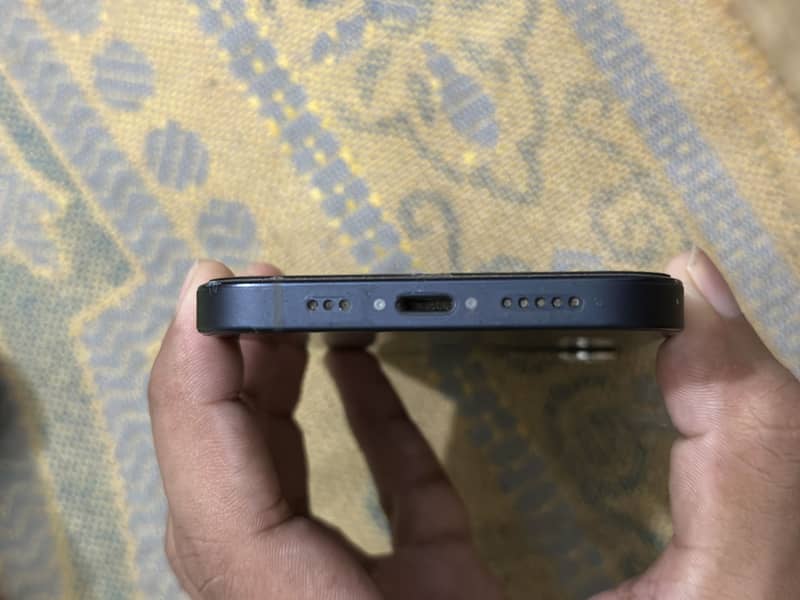 Apple iPhone 12 6