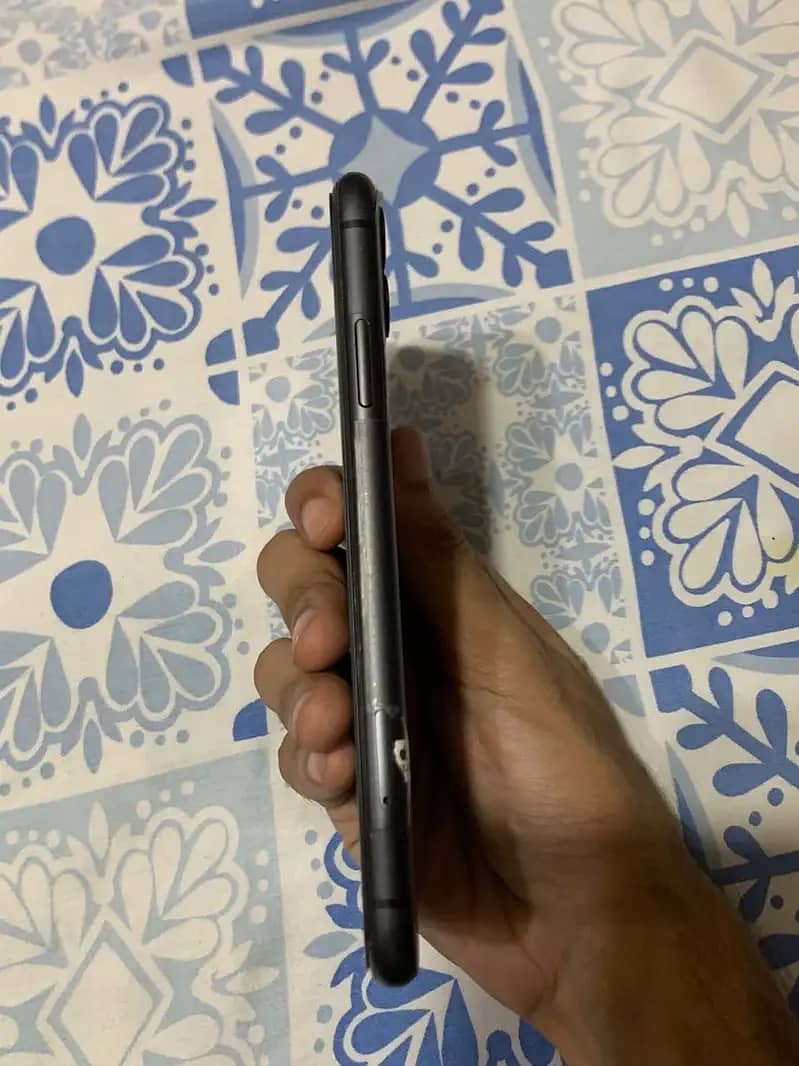 Apple iPhone 11 2