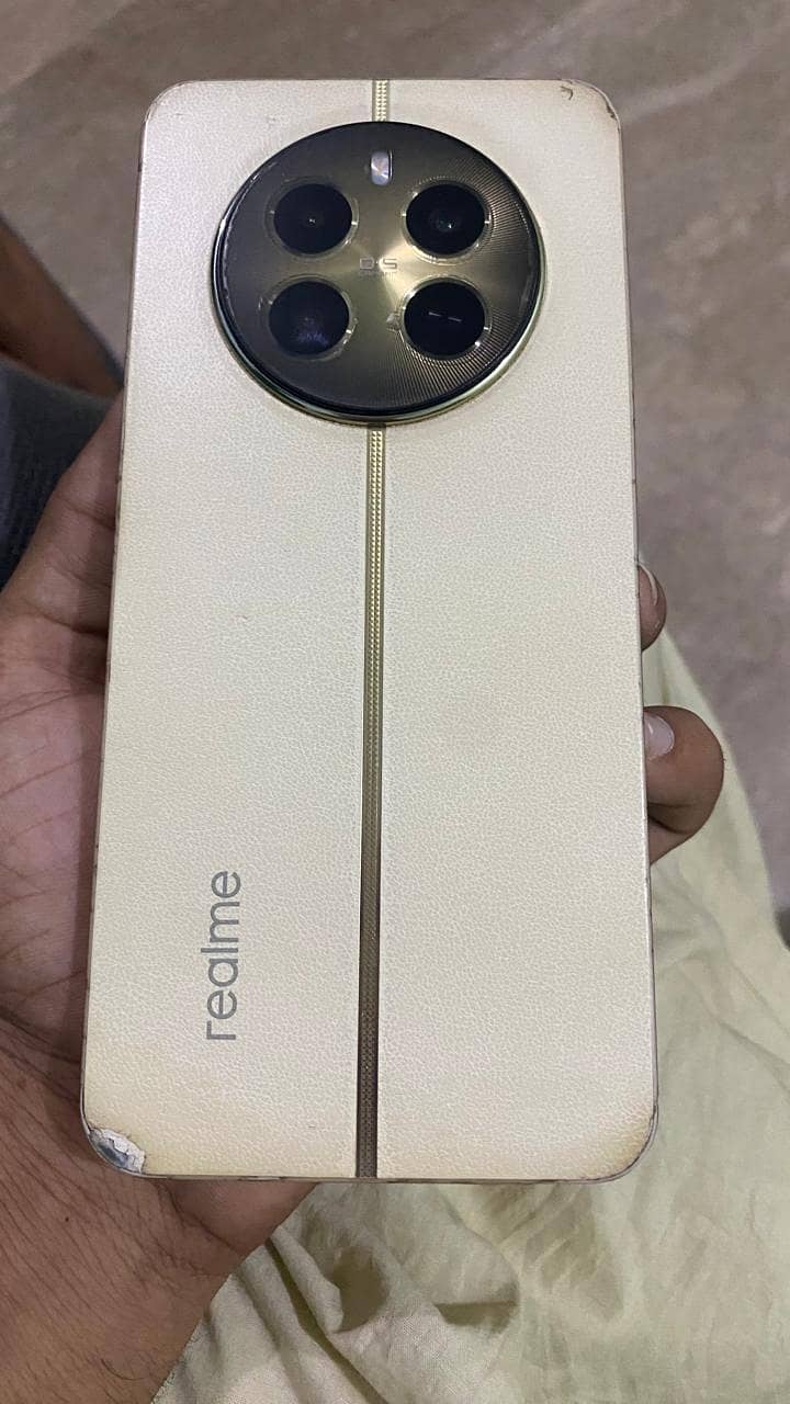 Realme 12 Plus 0