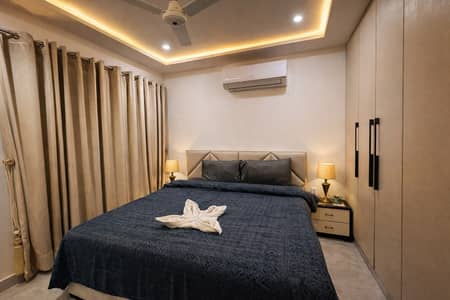 Furnished 1 BHK Park house apartment Gulberg 3, Lahore-per day rent