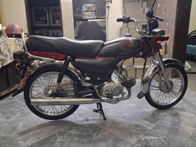 Honda CD 70 is for sale