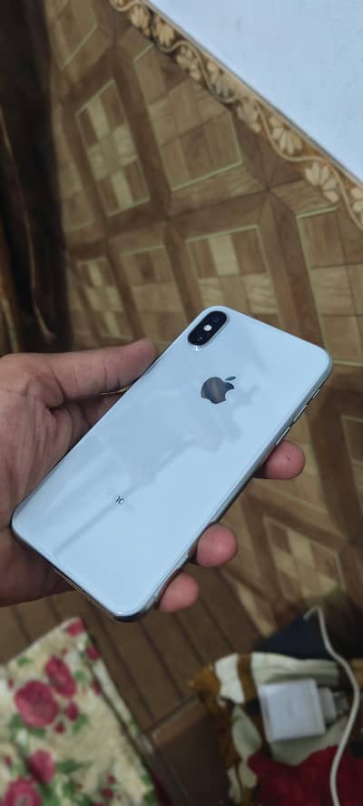 Apple iPhone XS