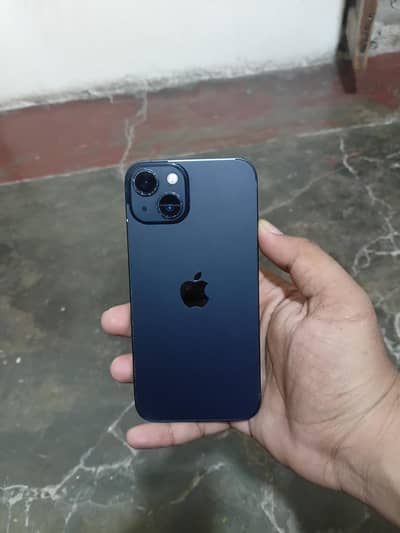 Apple iPhone 13