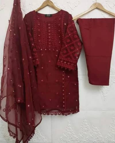 maroon 3  pcs Embroidered suit delivery free
