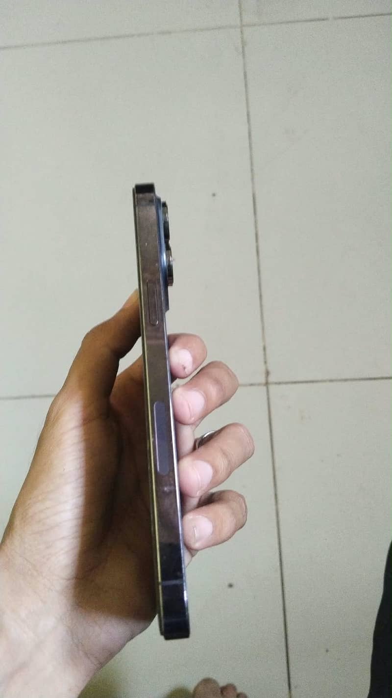 Apple iPhone 14 Pro Max 2