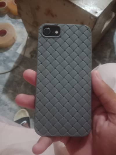 Apple iPhone 7