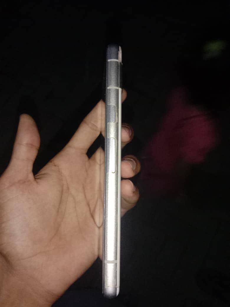 Google Pixel 7a 4
