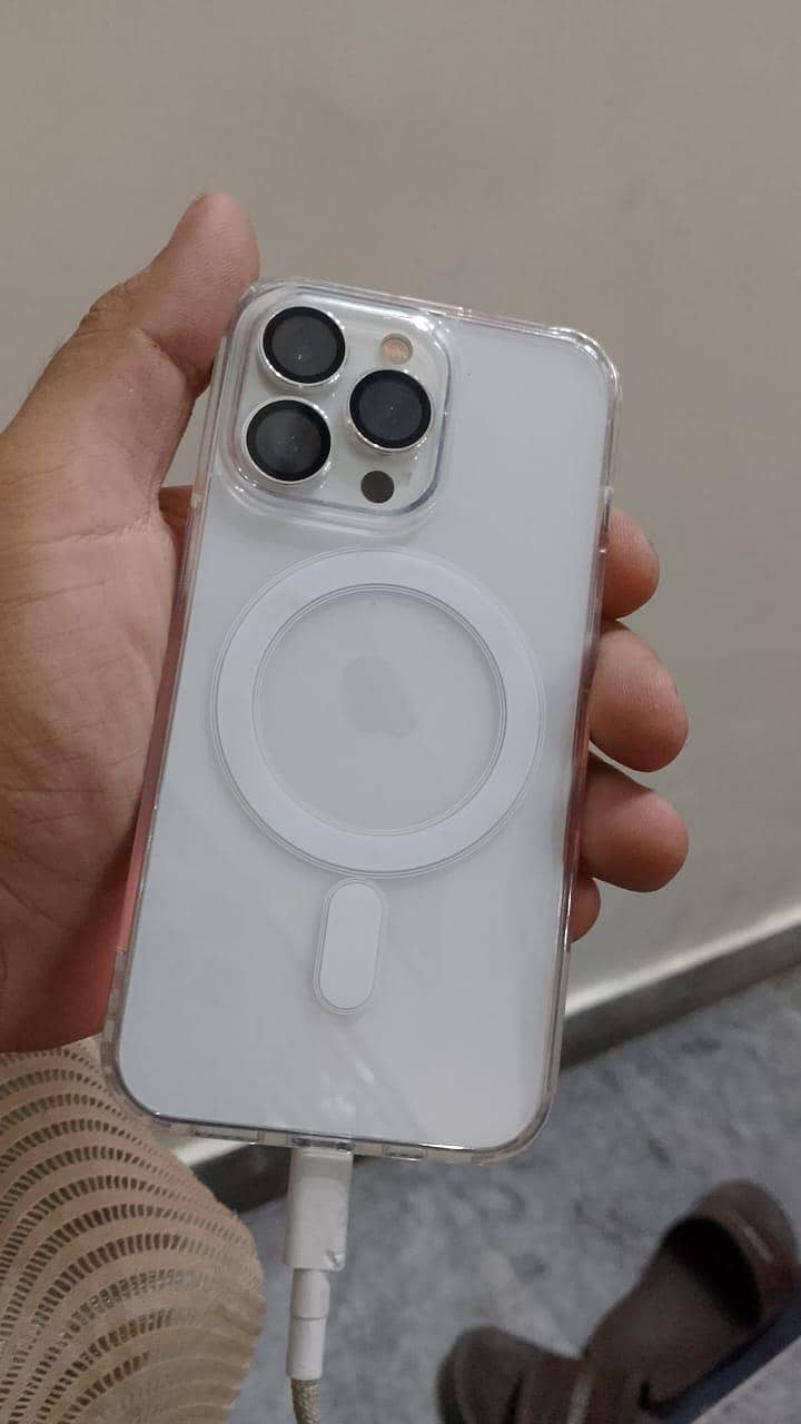 Apple iPhone 13 Pro 0